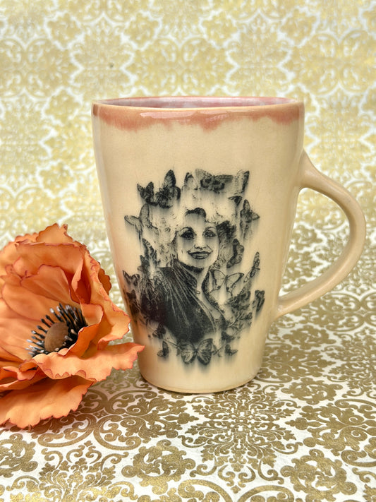 093 - Dolly Springs Eternal by Camille Morin